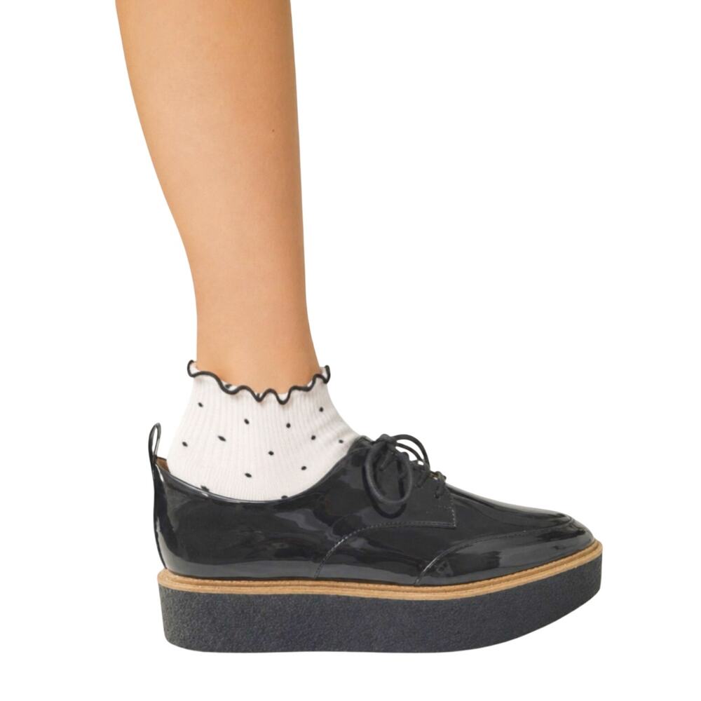 EUC – Zara Trafaluc Creeper Black Patent Leather Lace‑Up Platform Oxfords